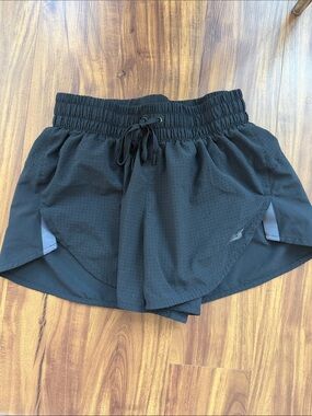 Running shorts